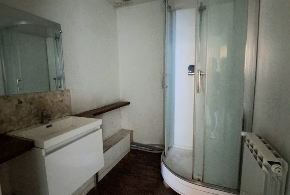 Immeuble de 185 m² en plein centre de Saint-Nicolas avec forte valeur patrimoniale 