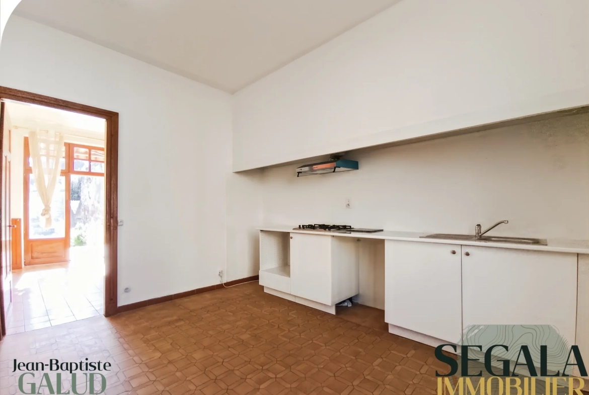 Maison avec appartement indépendant à vendre à Blaye les Mines 