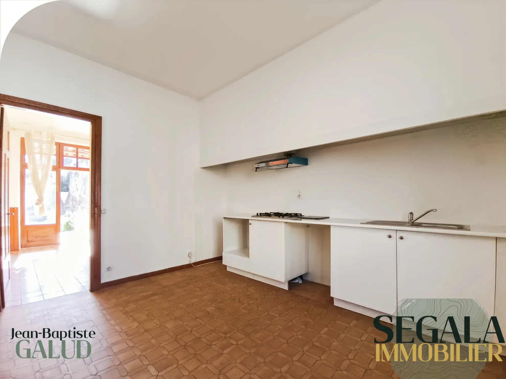 Maison avec appartement indépendant à vendre à Blaye les Mines 