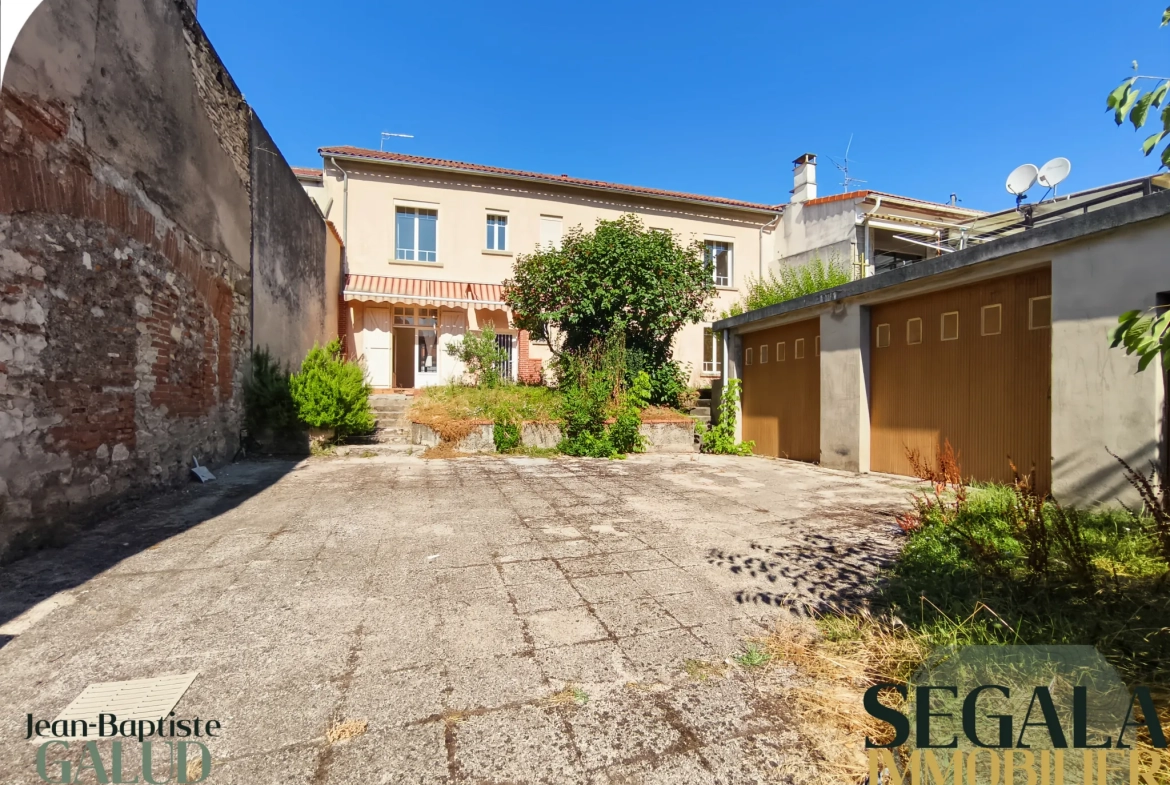 Maison avec appartement indépendant à vendre à Blaye les Mines 