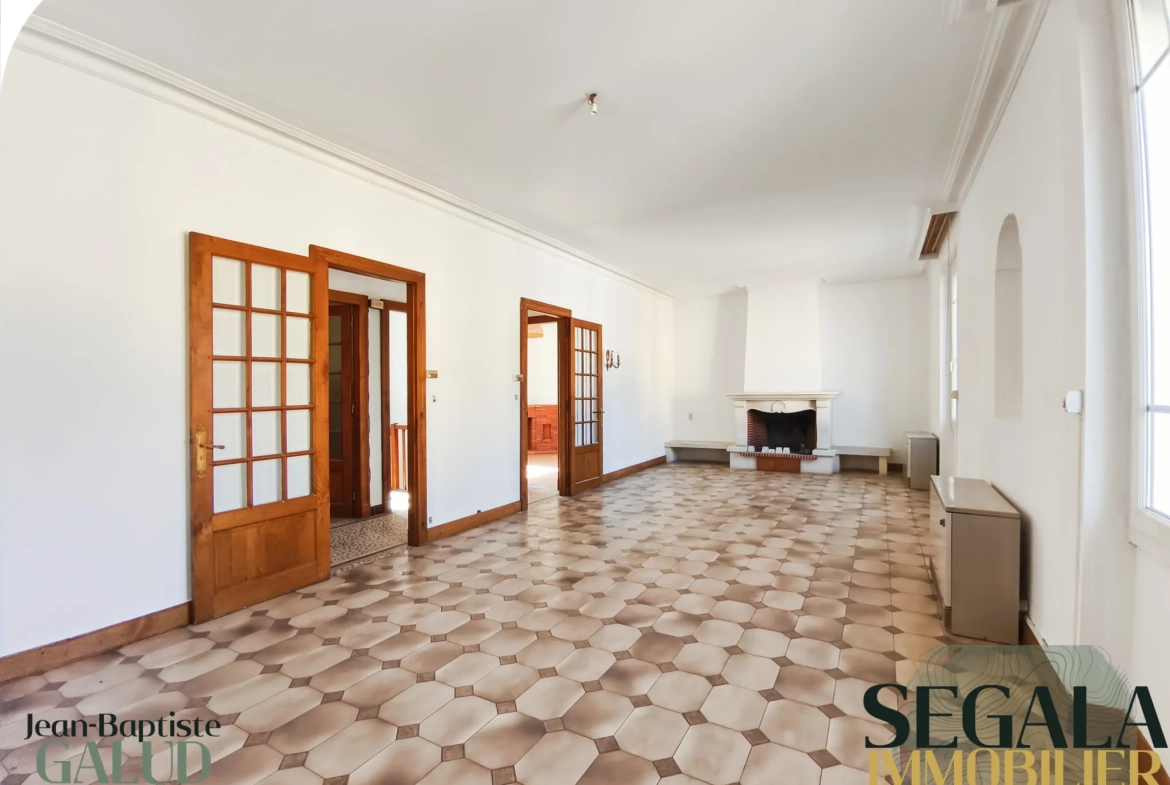 Maison avec appartement indépendant à vendre à Blaye les Mines 
