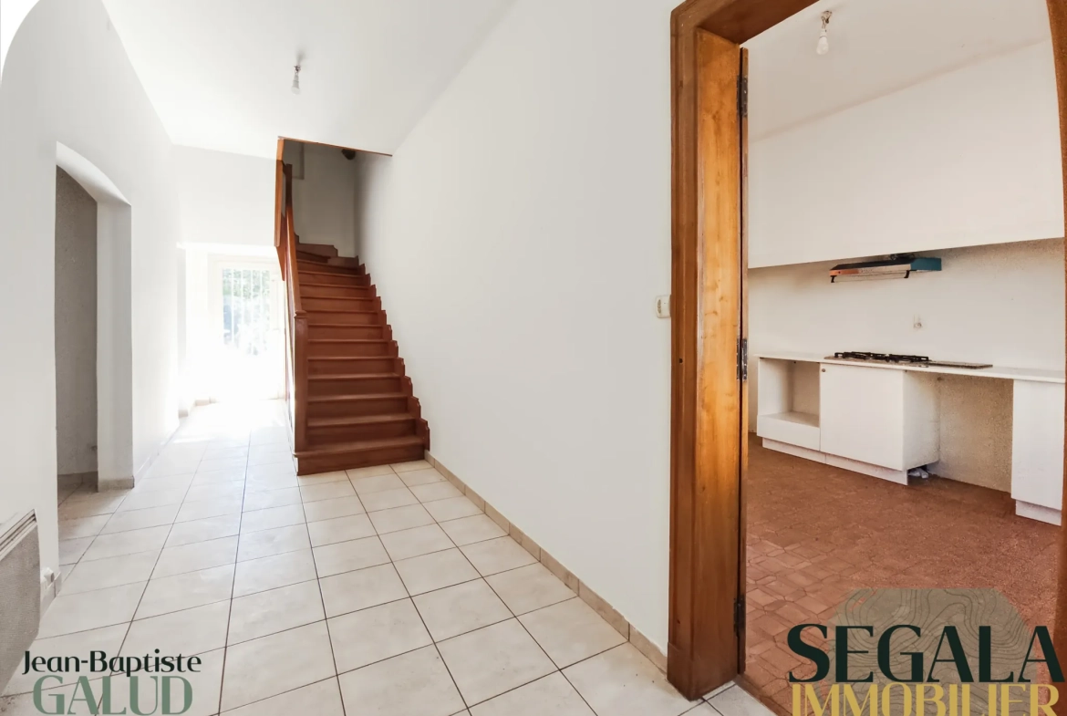 Maison avec appartement indépendant à vendre à Blaye les Mines 