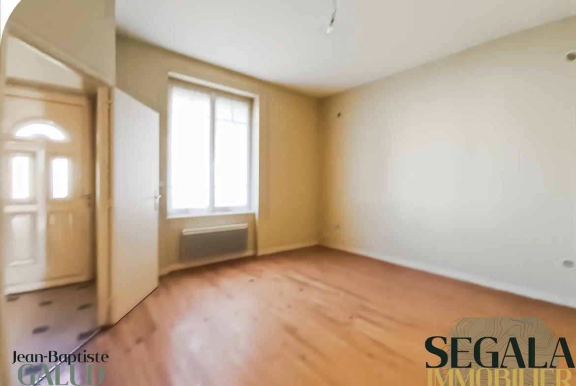Maison avec appartement indépendant à vendre à Blaye les Mines 