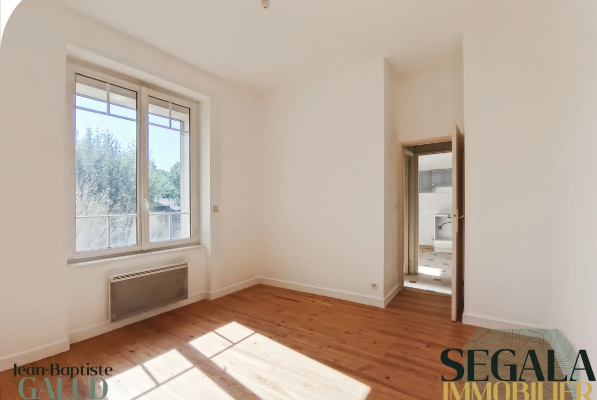 Maison avec appartement indépendant à vendre à Blaye les Mines 