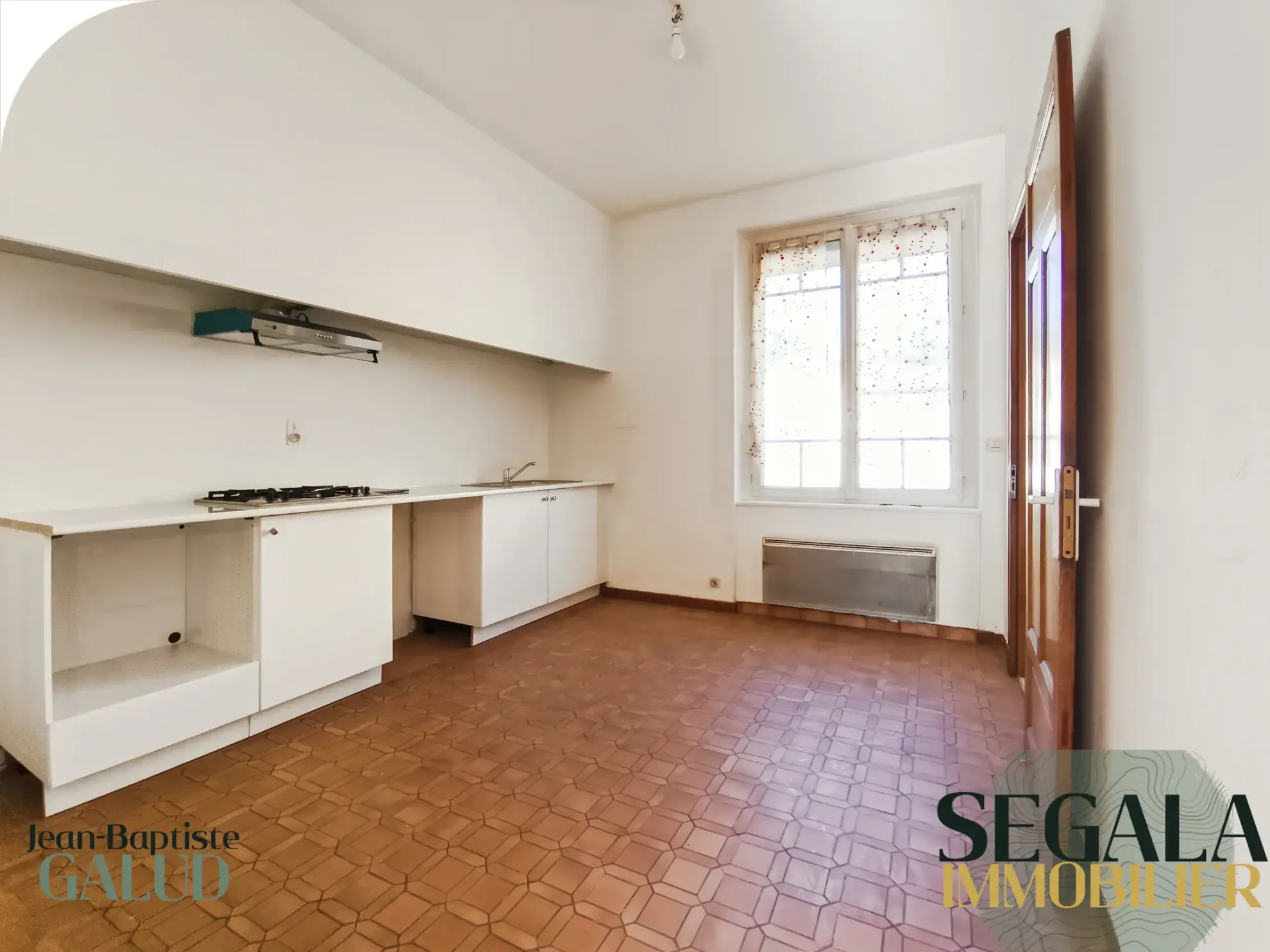 Maison avec appartement indépendant à vendre à Blaye les Mines 