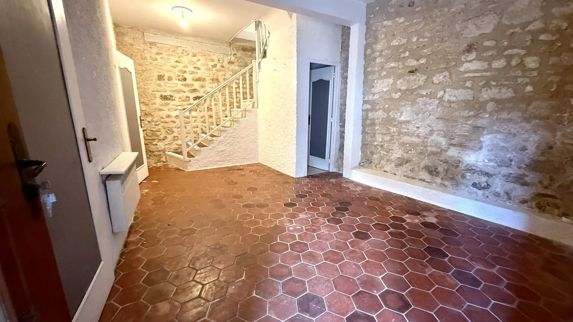 Appartement à vendre à Mezy-sur-Seine avec mezzanines et espace extérieur 