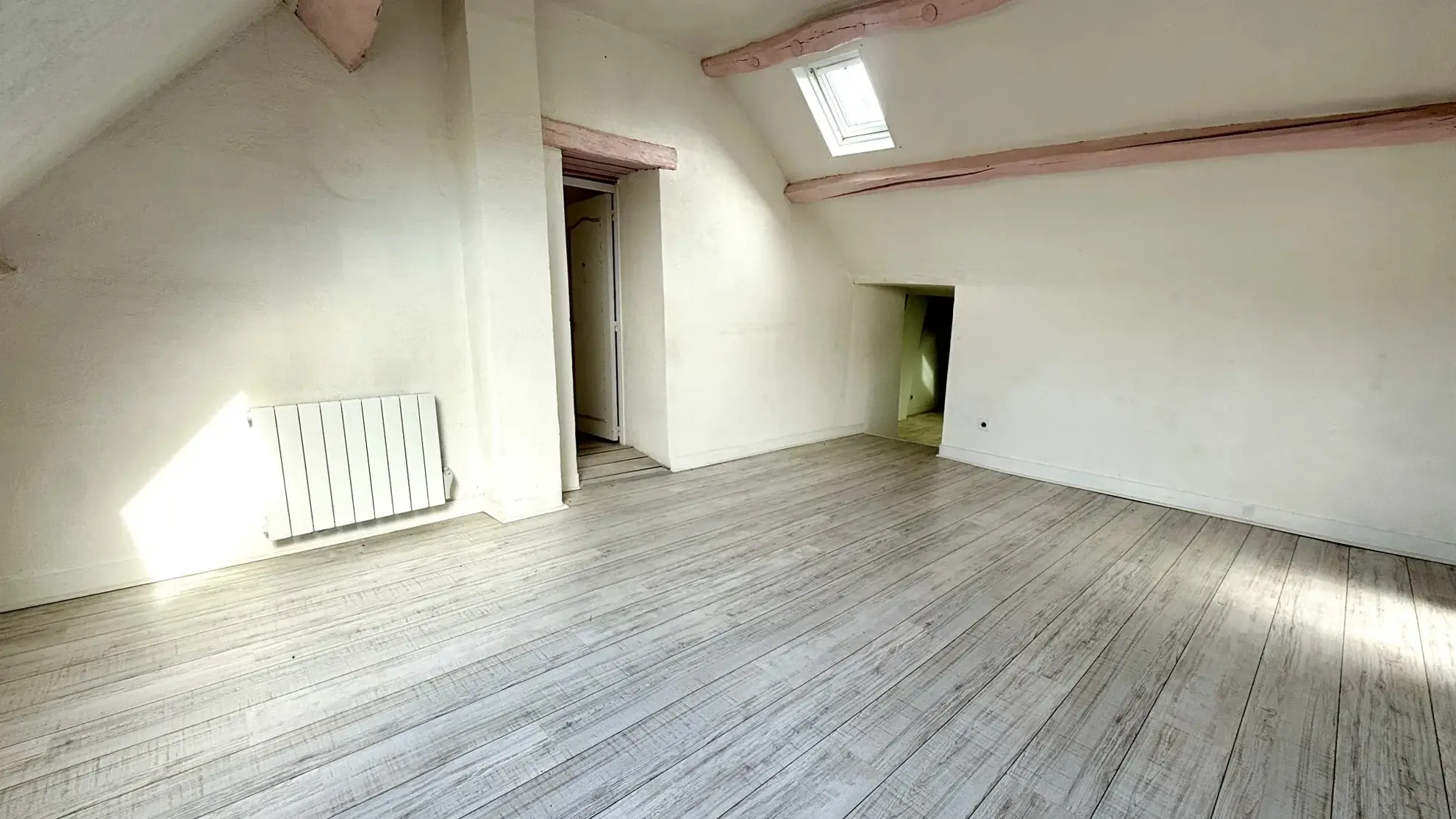 Appartement à vendre à Mezy-sur-Seine avec mezzanines et espace extérieur 