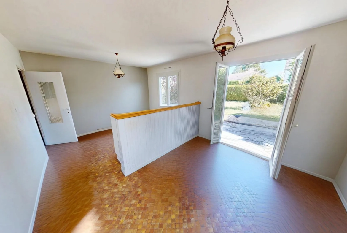 Maison à vendre à Escrennes - Charmante propriété à rénover avec terrain arboré 