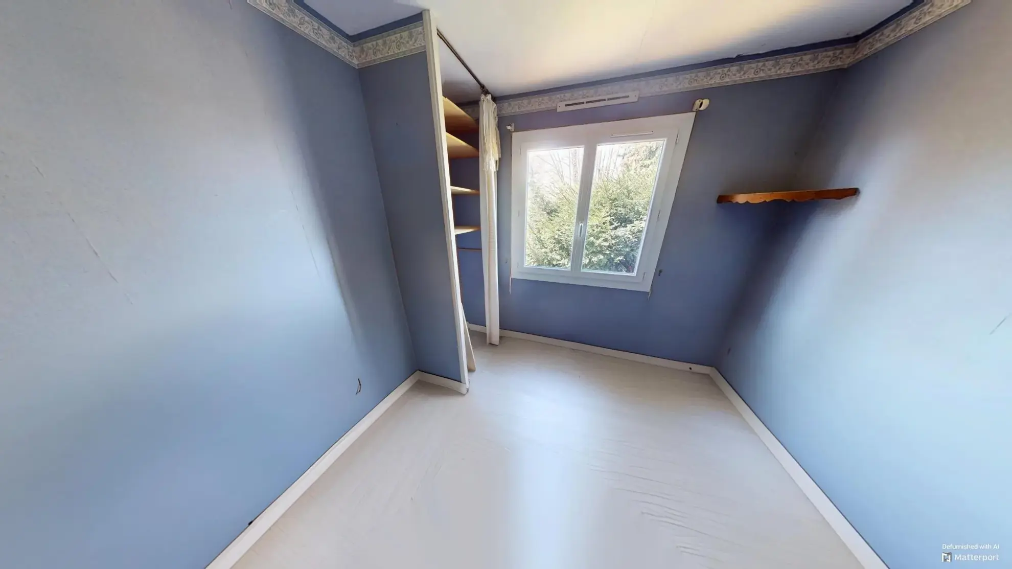 Maison à vendre à Escrennes - Charmante propriété à rénover avec terrain arboré 