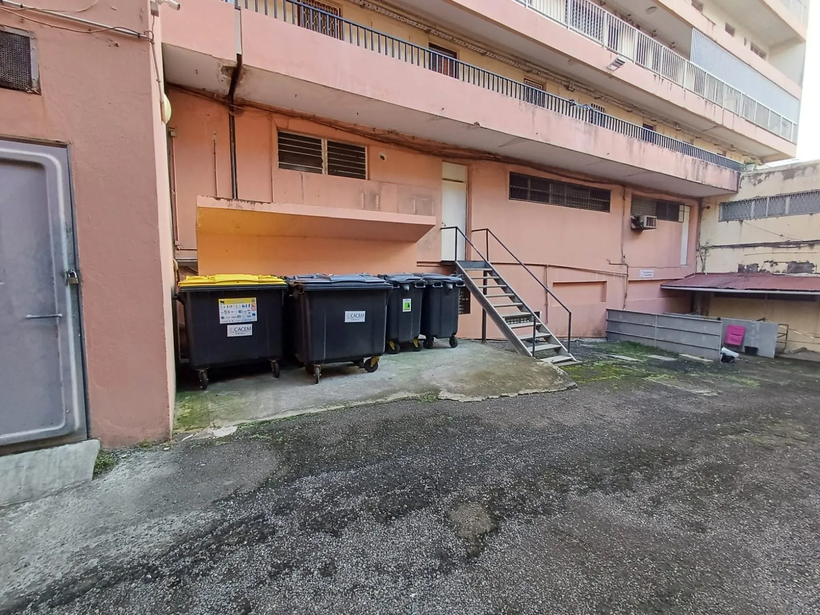 Appartement duplex avec vue mer à Fort-de-France dans le quartier Bellevue 