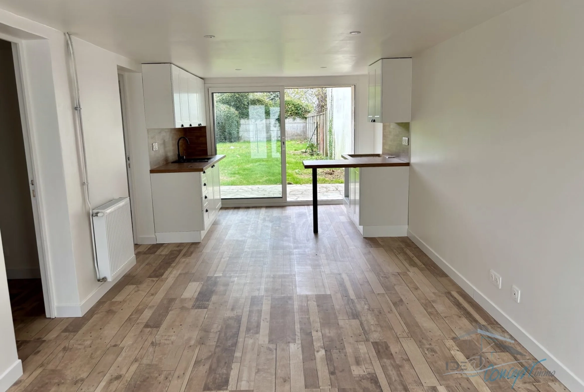 Appartement F3 rénové avec jardin privé à Lardy en vente 