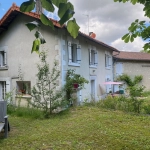 Ancien corps de ferme rénové à Verteillac avec terrain de 9775 m²