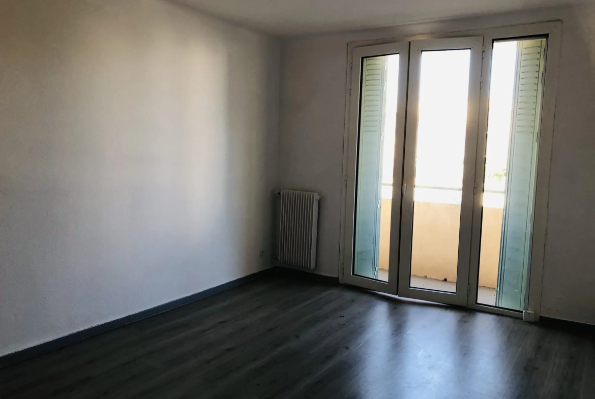Appartement T3 à vendre à Perpignan avec vue campagne et balcon – 60,16 m² 