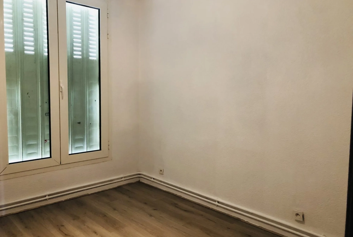 Appartement T3 à vendre à Perpignan avec vue campagne et balcon – 60,16 m² 