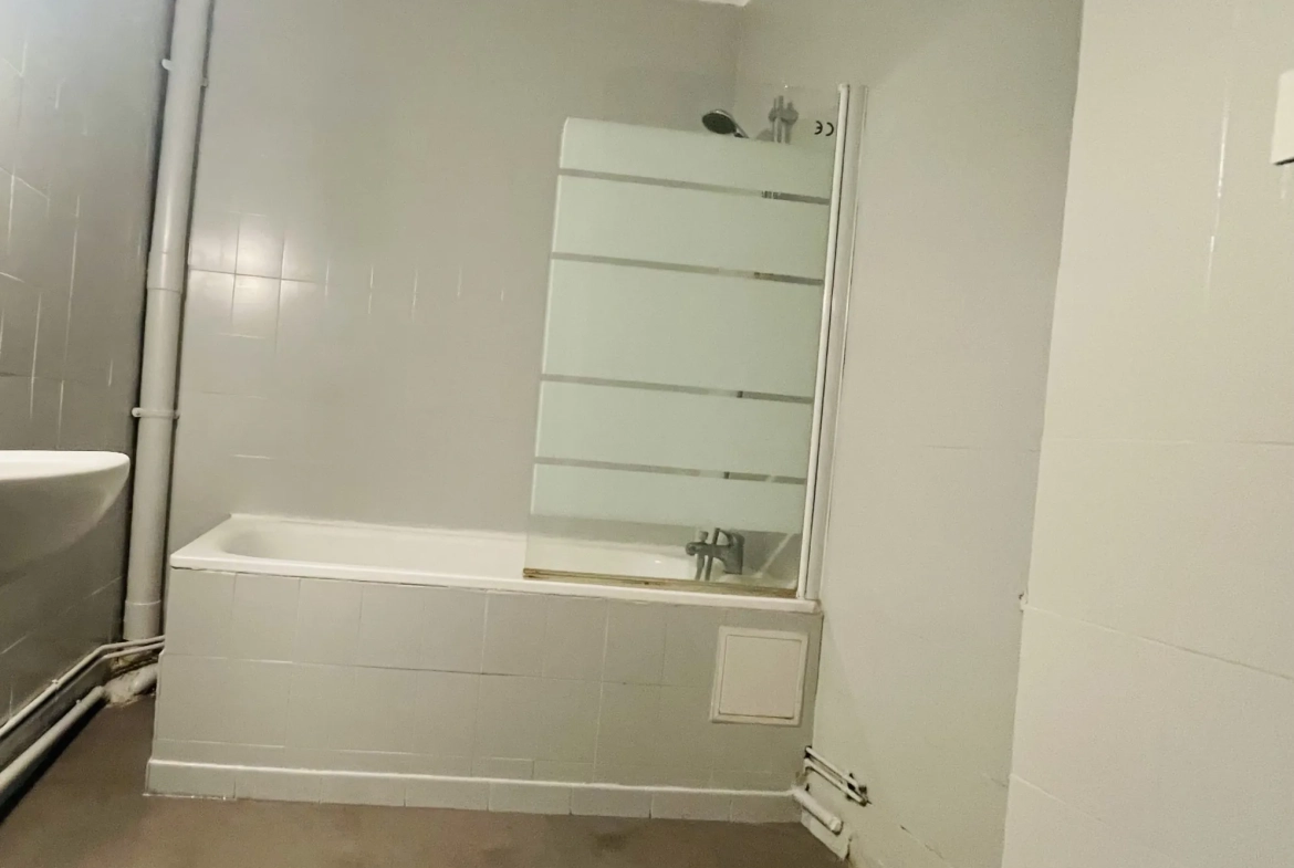 Appartement T3 à vendre à Perpignan avec vue campagne et balcon – 60,16 m² 