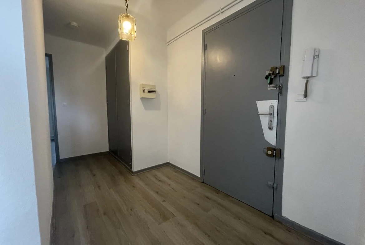 Appartement T3 à vendre à Perpignan avec vue campagne et balcon – 60,16 m² 