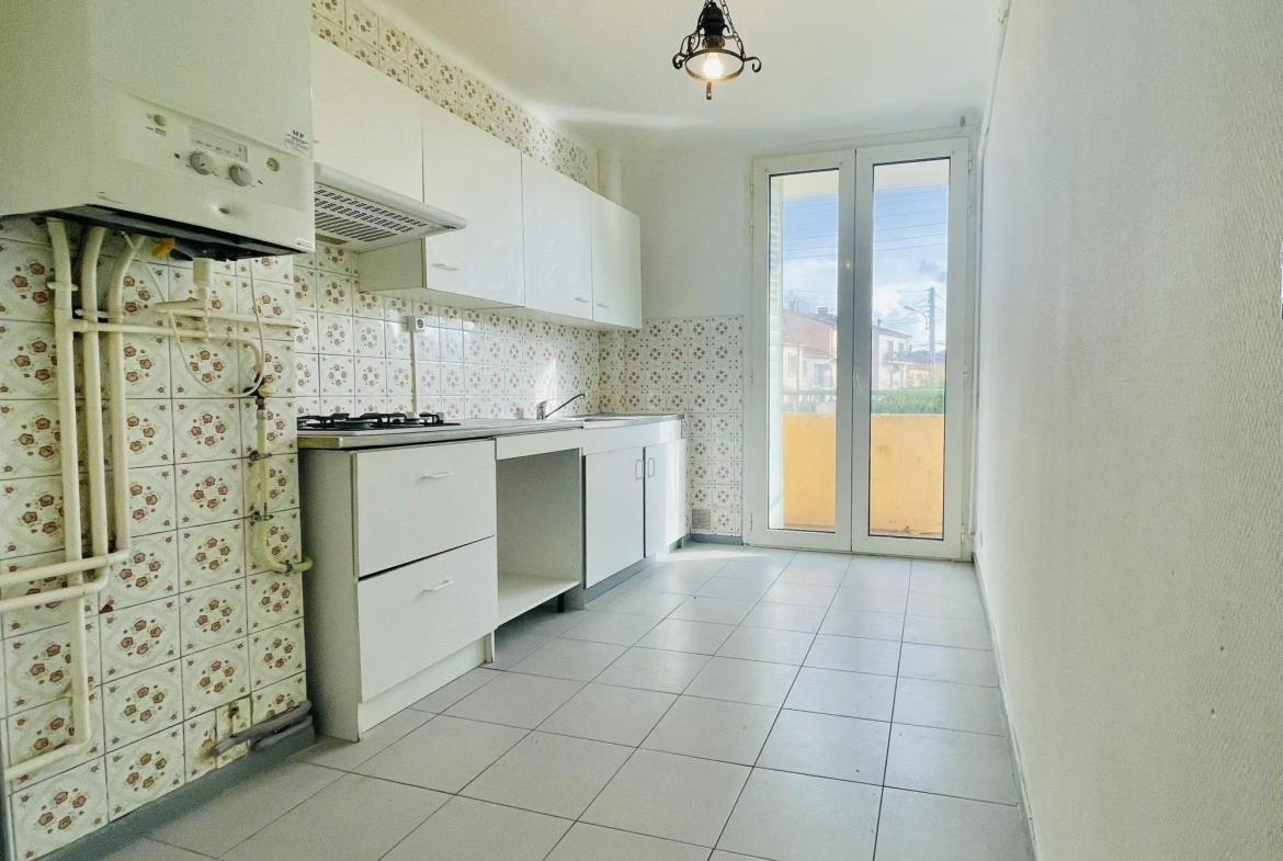 Appartement T3 à vendre à Perpignan avec vue campagne et balcon – 60,16 m² 