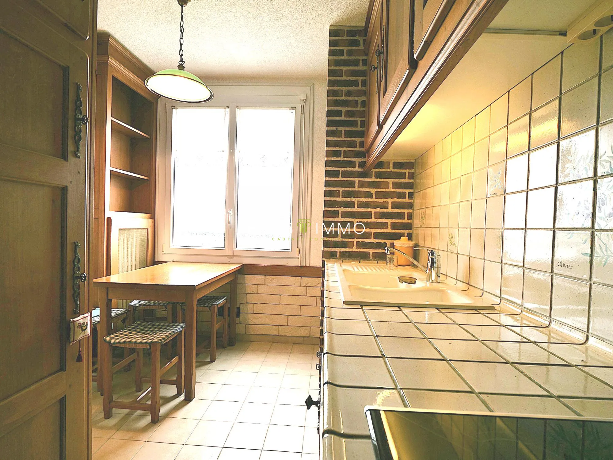 Charmant appartement T5 avec balcon et cave à Tours - Quartier Febvotte 