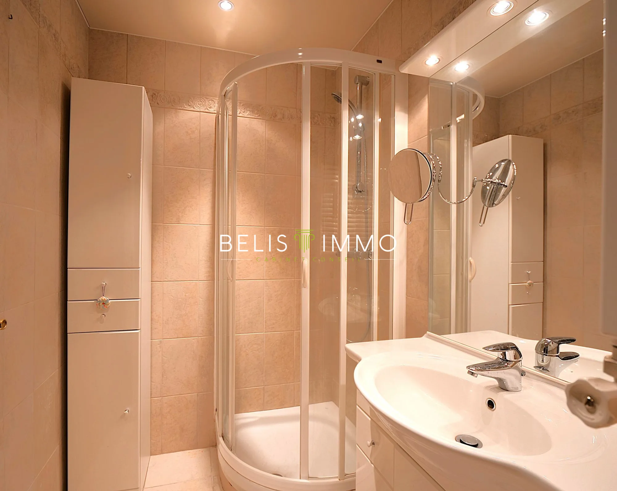 Charmant appartement T5 avec balcon et cave à Tours - Quartier Febvotte 