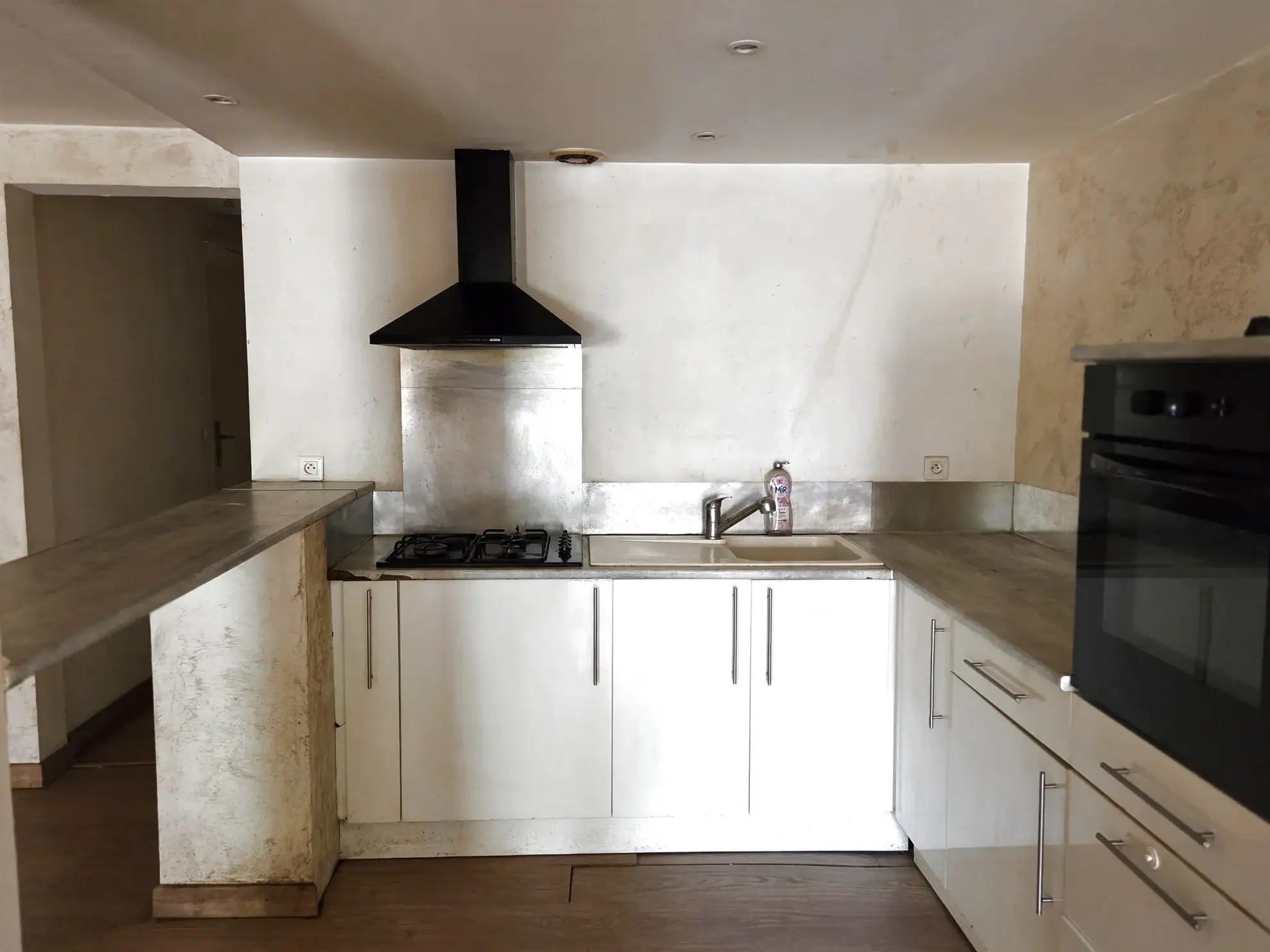 Appartement dernier étage à vendre au centre de Sollies-Pont 