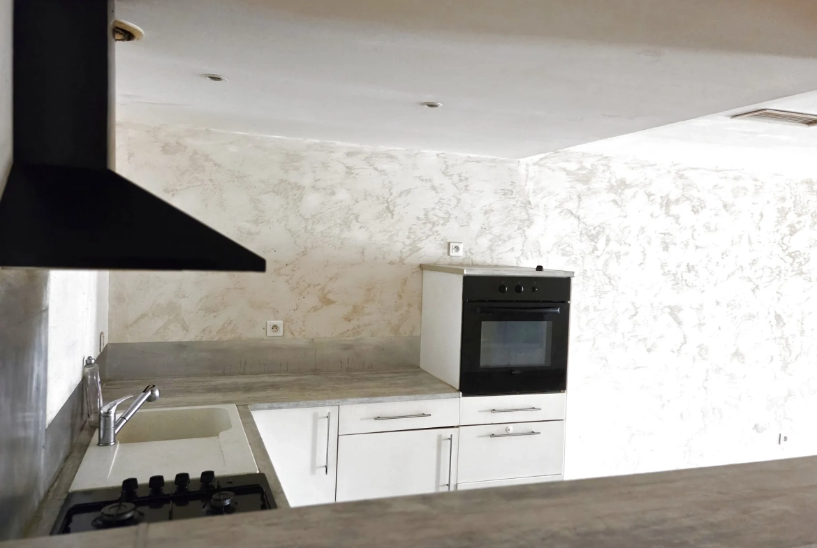 Appartement dernier étage à vendre au centre de Sollies-Pont 