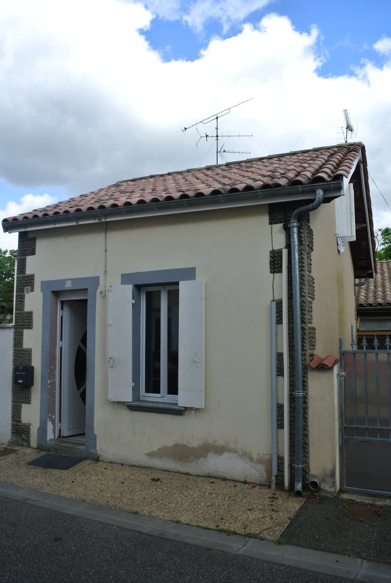 Maison de ville à Marmande avec 1 chambre – Idéale investissement ou premier achat 