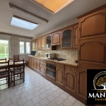 Maison de ville à rénover de 87 m² avec terrasse et jardin à Achicourt