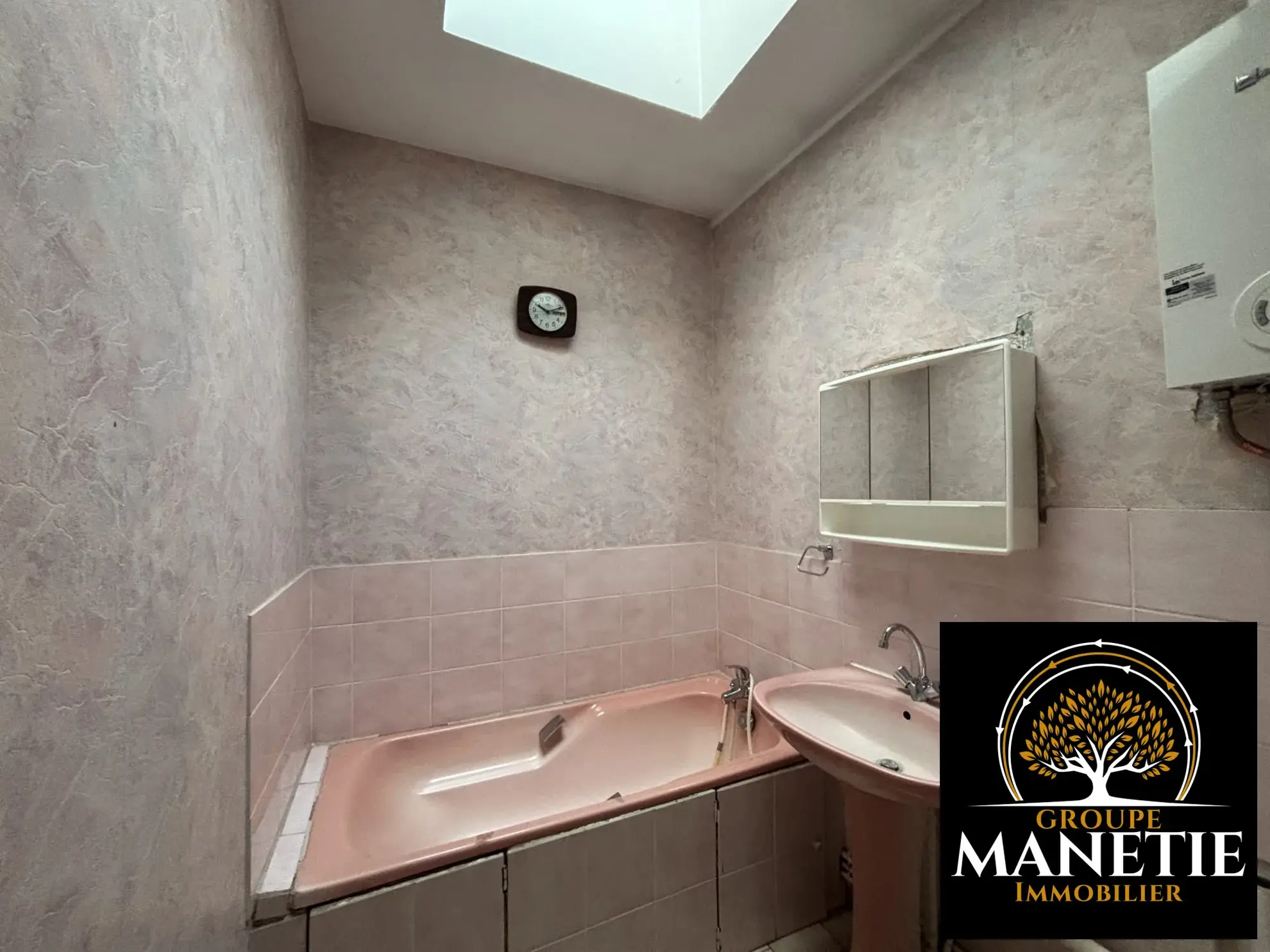 Maison de ville à rénover de 87 m² avec terrasse et jardin à Achicourt 