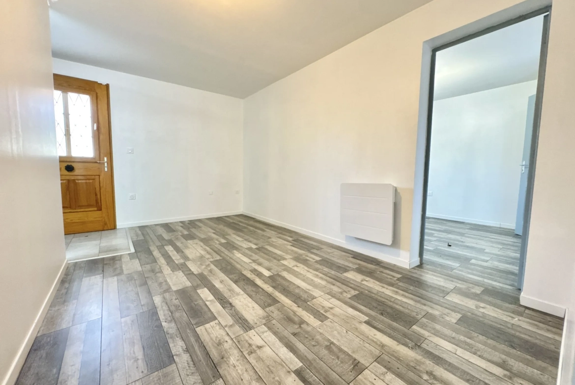 Vente maison contemporaine avec terrasses et jardin à Ledat 