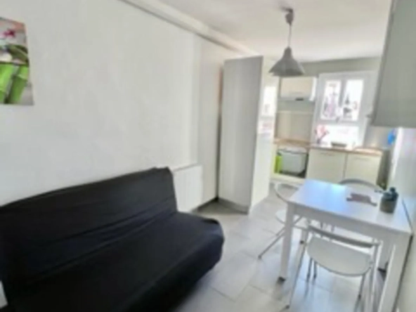 Appartement rénové de 34 m² à Perpignan, secteur Lycée Arago/Gare