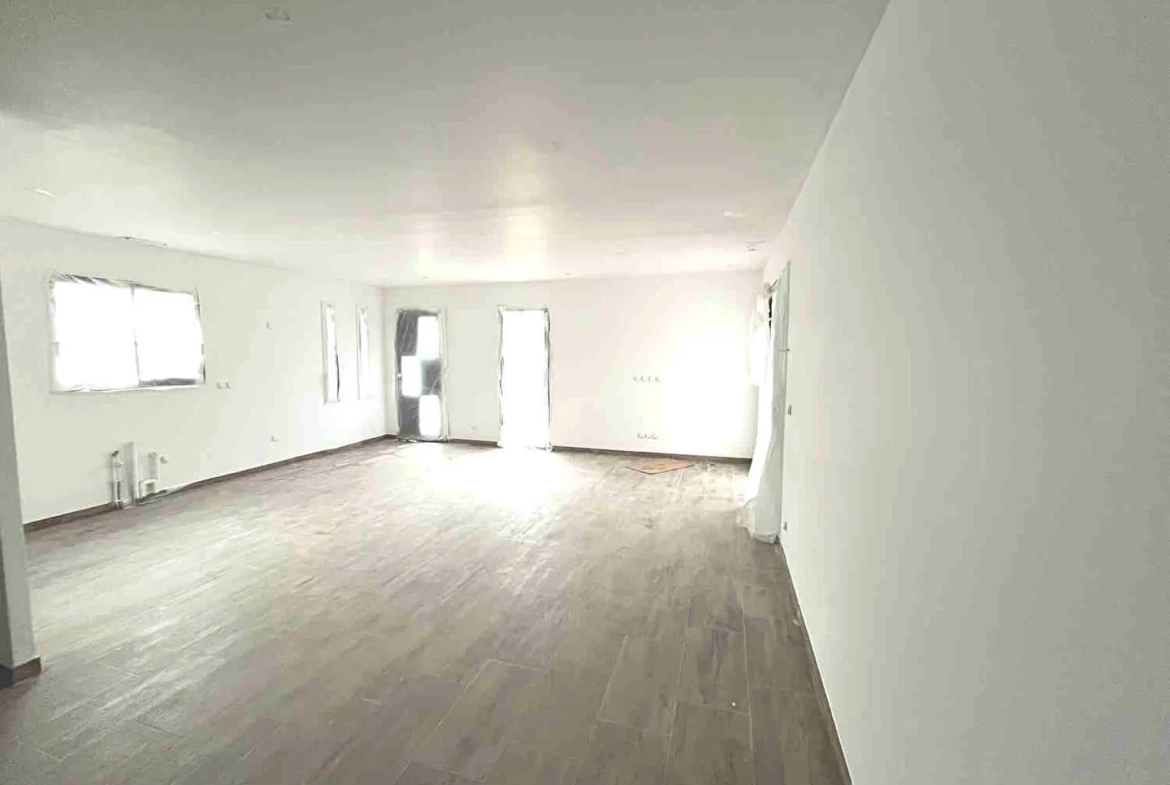 Villa individuelle de plain-pied à Saignon sur 350m² - 3 chambres, garage, livraison 2024 