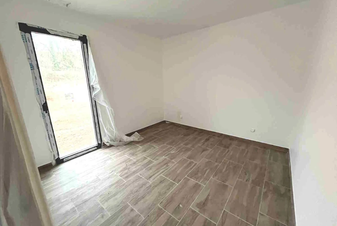 Villa individuelle de plain-pied à Saignon sur 350m² - 3 chambres, garage, livraison 2024 