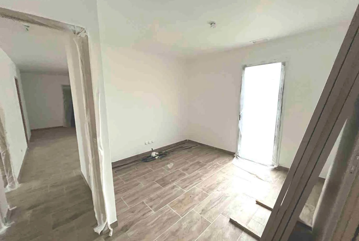 Villa individuelle de plain-pied à Saignon sur 350m² - 3 chambres, garage, livraison 2024 