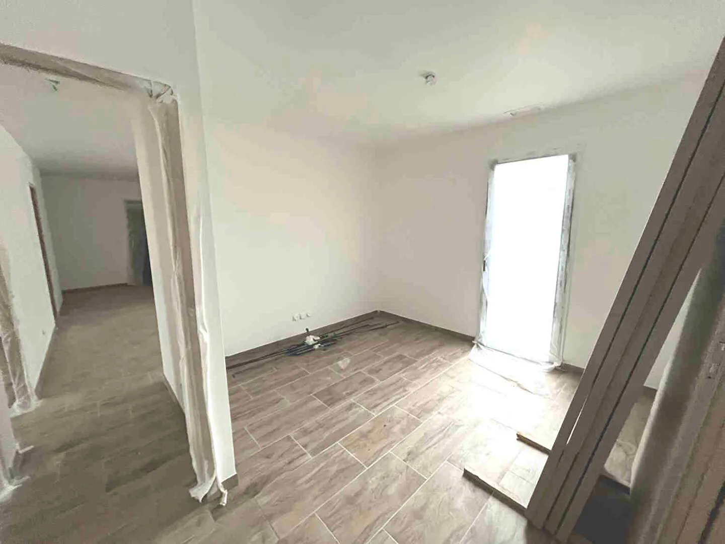 Villa individuelle de plain-pied à Saignon sur 350m² - 3 chambres, garage, livraison 2024 