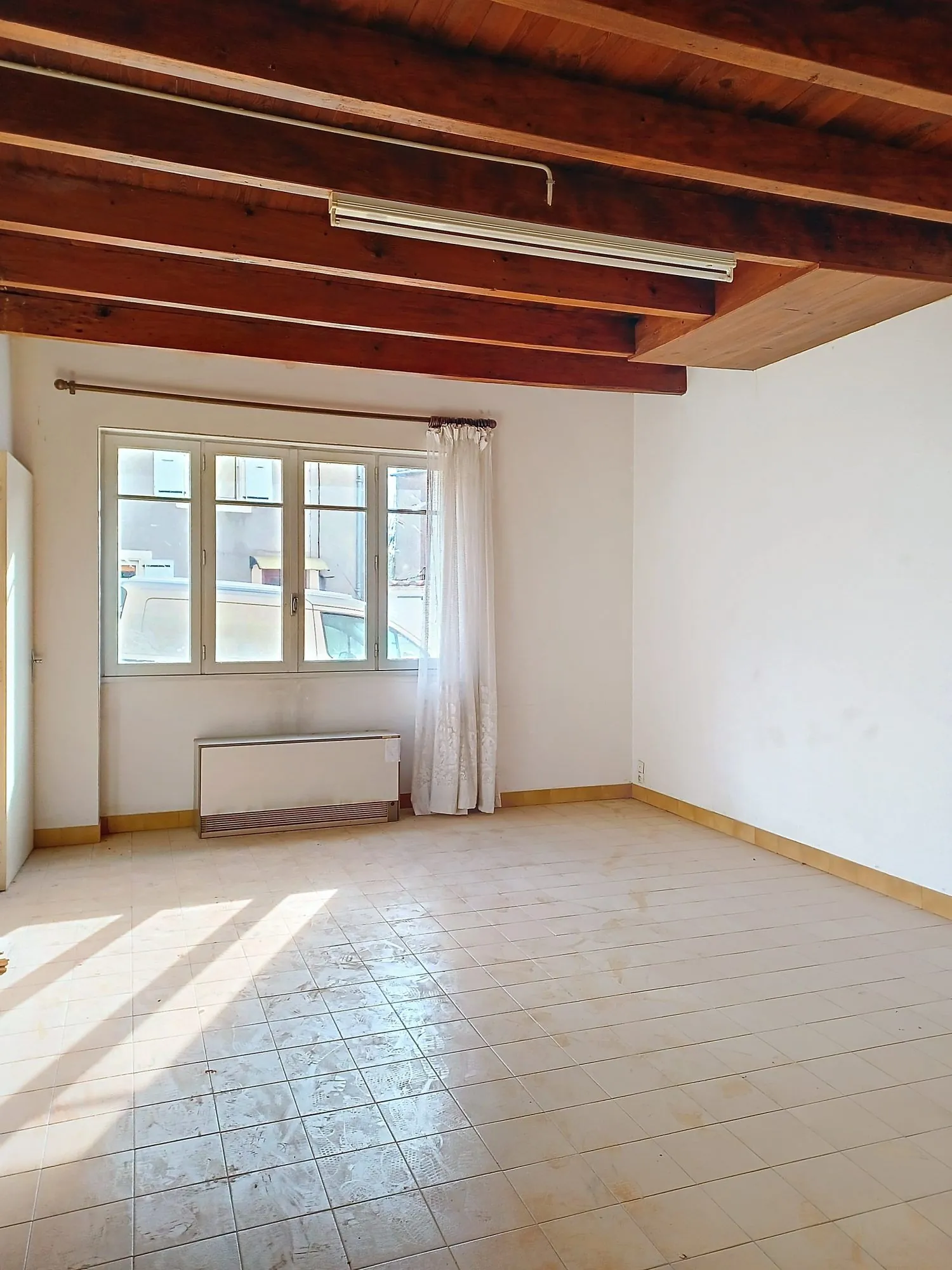 Maison de village à rénover de 101 m² à Montredon Labessonnié 