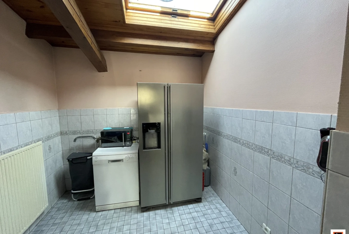 Maison avec dépendances à Gerzat, potentiel d'investissement et habitation idéale 