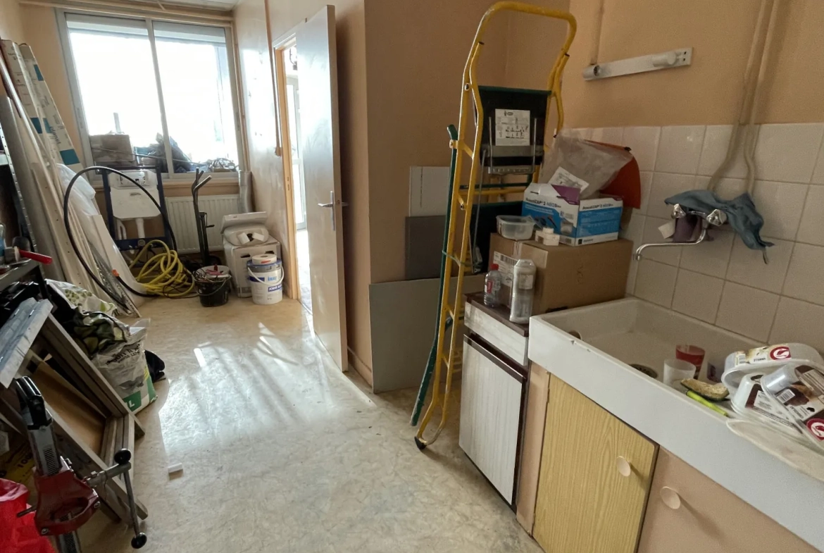 Maison avec dépendances à Gerzat, potentiel d'investissement et habitation idéale 