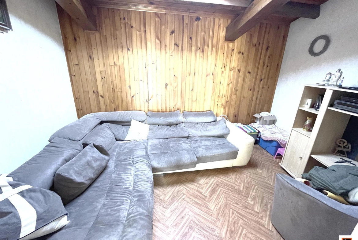 Maison avec dépendances à Gerzat, potentiel d'investissement et habitation idéale 
