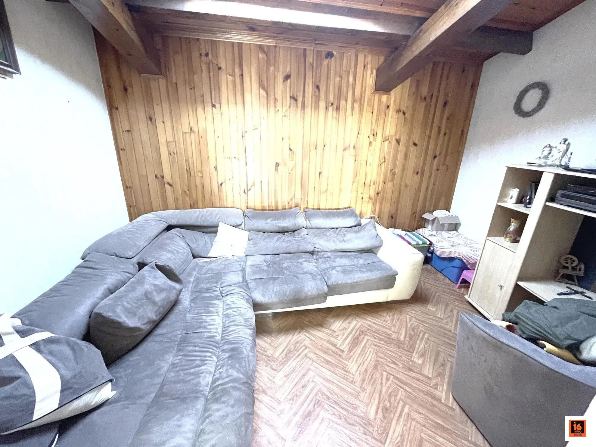 Maison avec dépendances à Gerzat, potentiel d'investissement et habitation idéale 