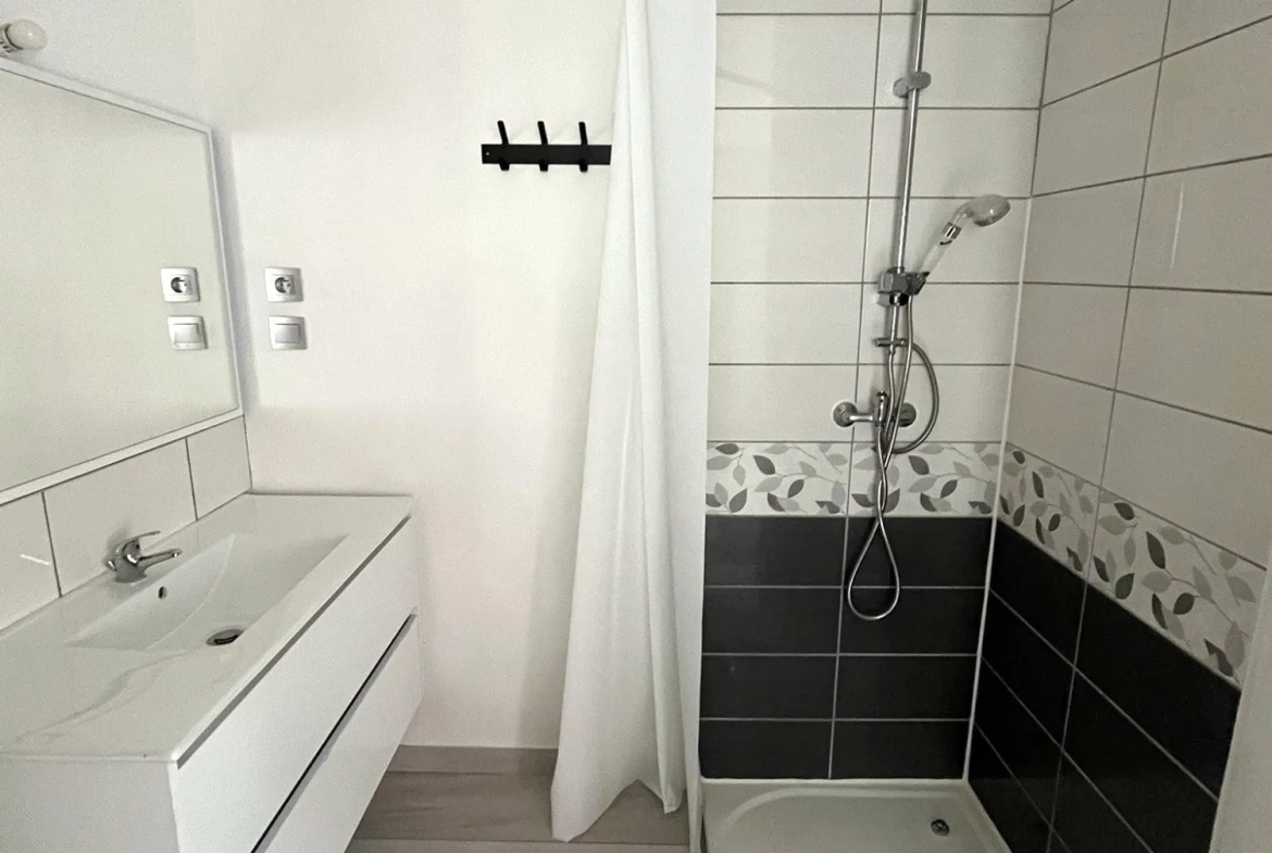 Maison de ville à Thann avec 3 chambres et sous-sol – Prix attractif 