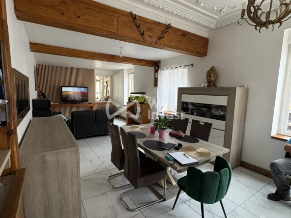 Maison à vendre à Wignehies de 184,90 m² avec terrasse et confort moderne