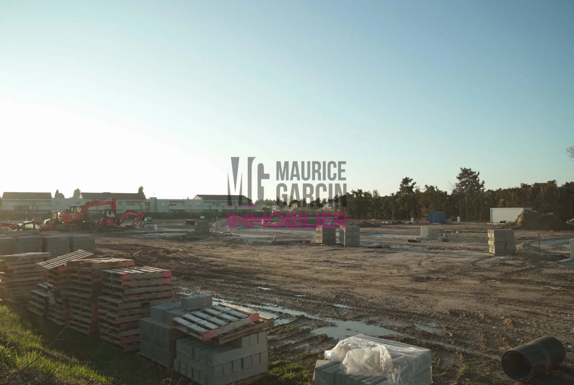 Terrain constructible à Châteaurenard avec parcelles viabilisées et emplacement résidentiel 