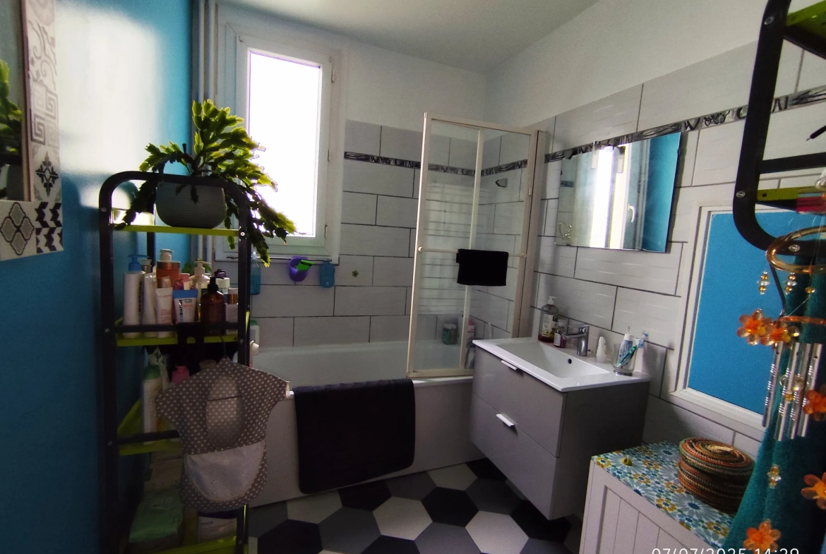 Appartement de 62,77 m² avec 2 chambres à Pontoise à vendre pour 189 000 € 