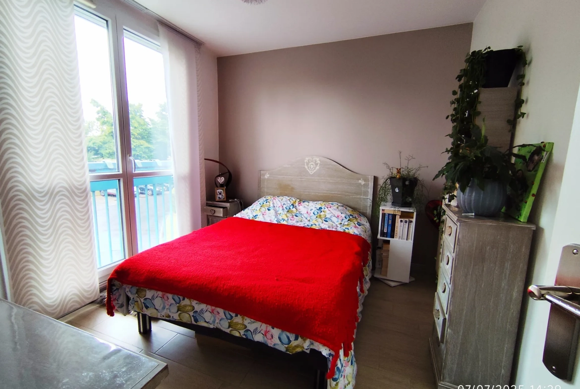 Appartement de 62,77 m² avec 2 chambres à Pontoise à vendre pour 189 000 € 