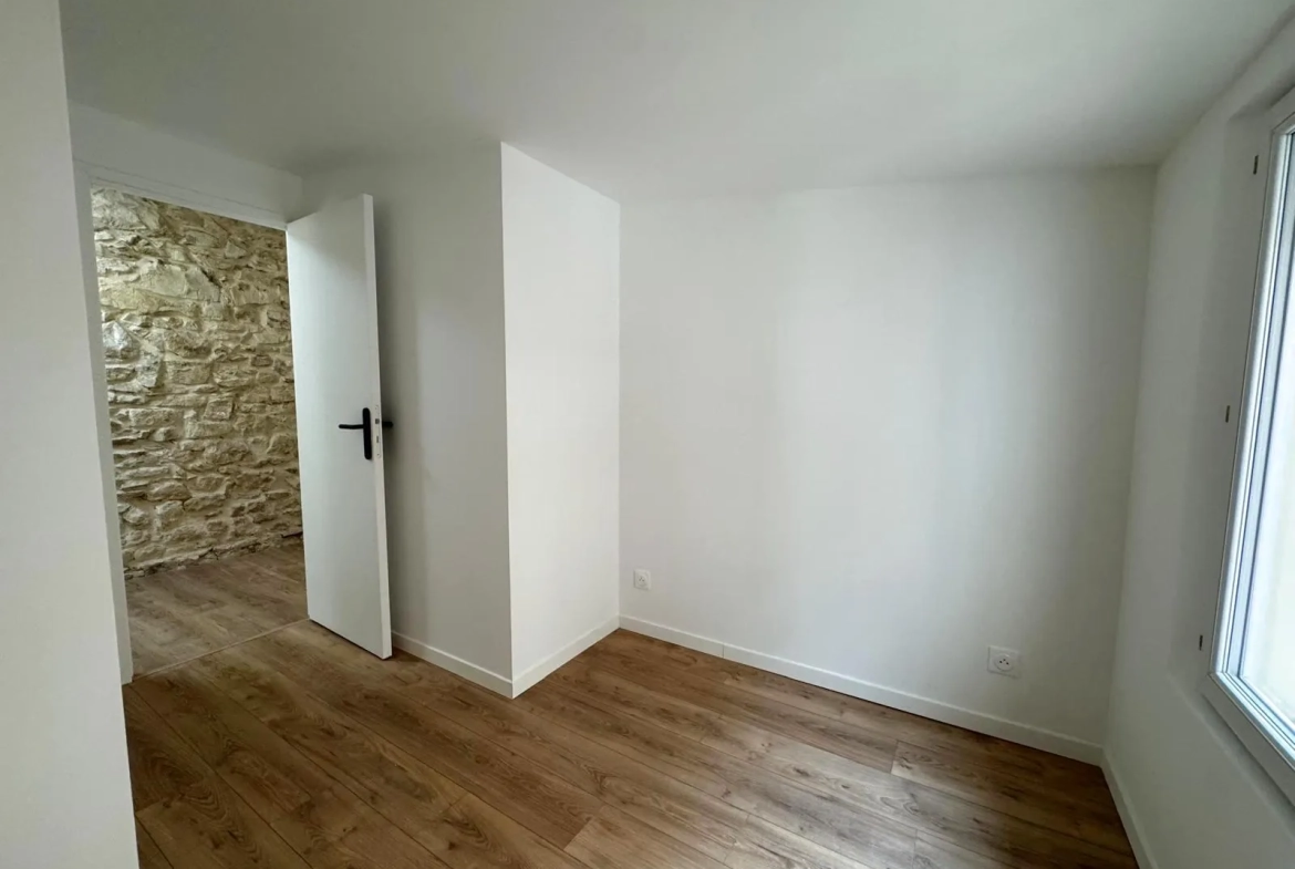 Charmante maison de ville rénovée de 46 m² à Nîmes avec cour intérieure 
