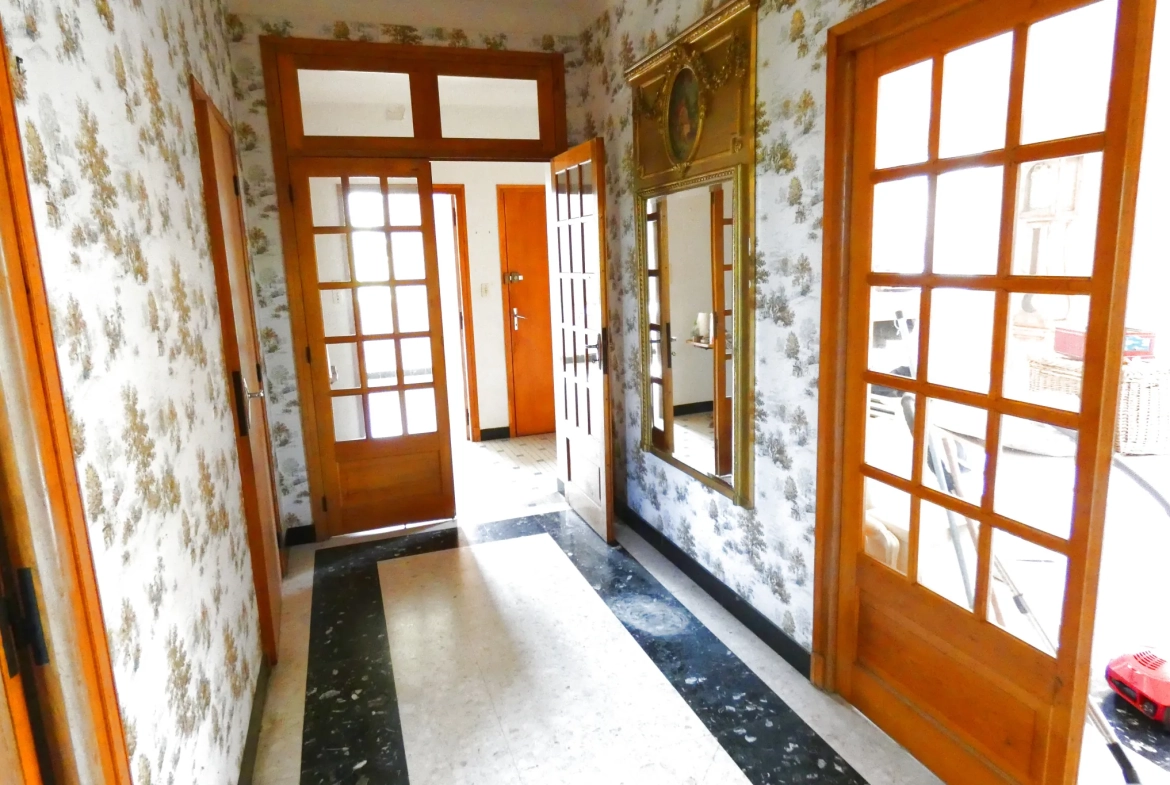 Maison familiale avec appartement indépendant à Ytrac proche Aurillac 