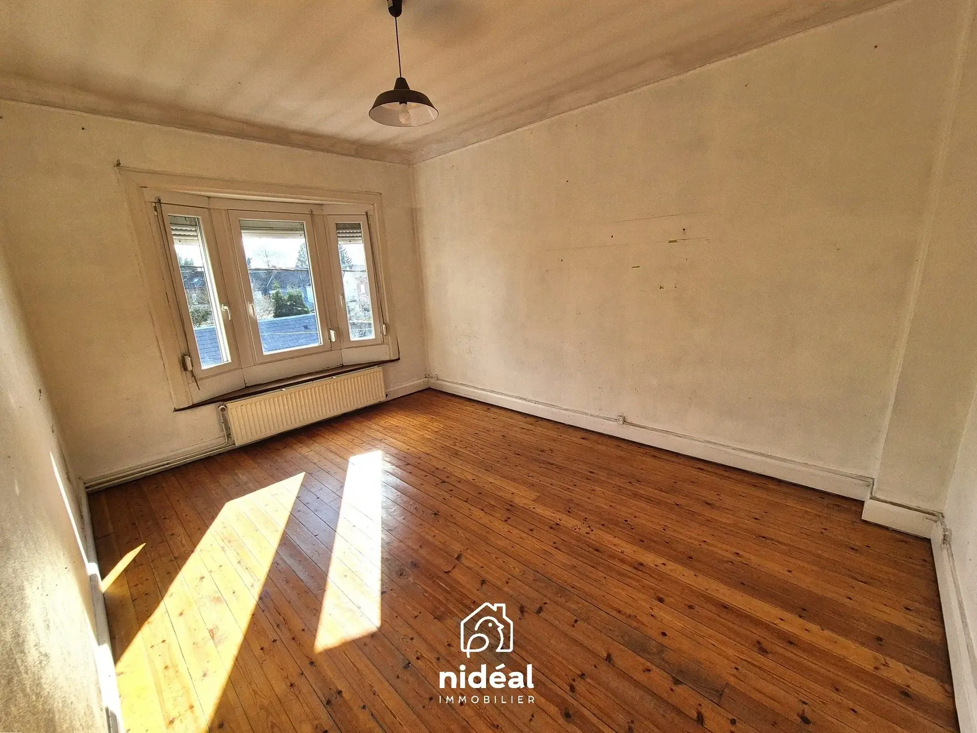 Maison à vendre à Aulnoye-Aymeries de 140 m² en centre-ville 