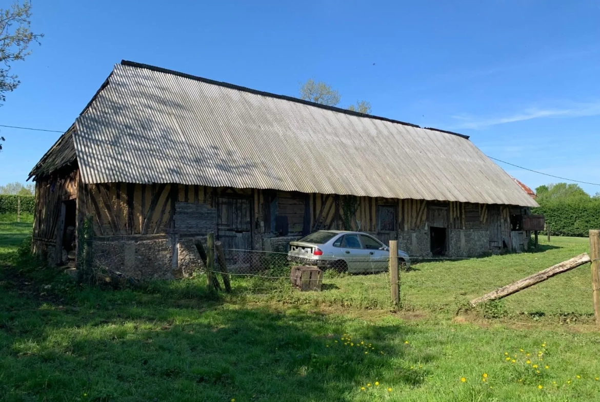 Bâtiment rustique à rénover de 110 m² avec grand terrain à Hermival-les-Vaux 