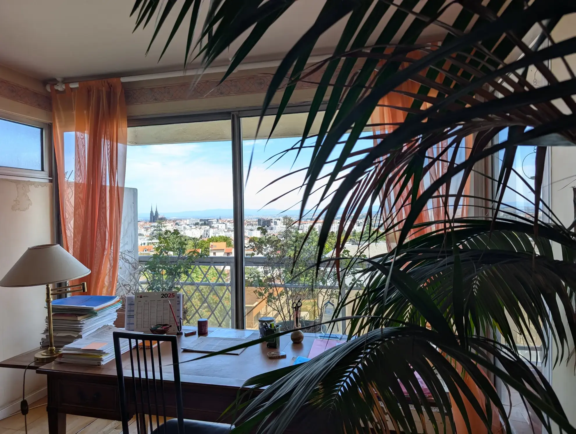 Appartement T3 avec Terrasse et Vue à Chamalieres – Proche Piscine 