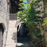 Charmante maison de village en pierre avec dépendances à Allegre-les-Fumades